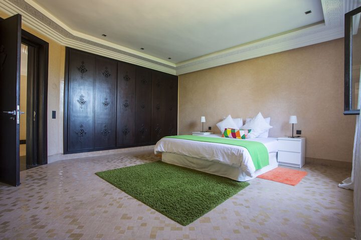 Room 7 of 14