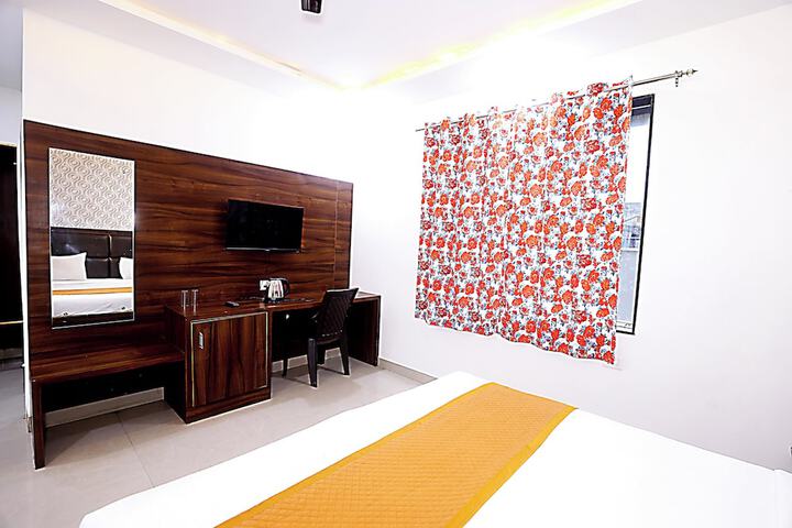 Room 5 of 47