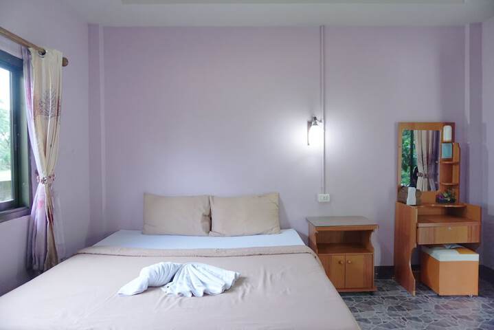 Room 6 of 42