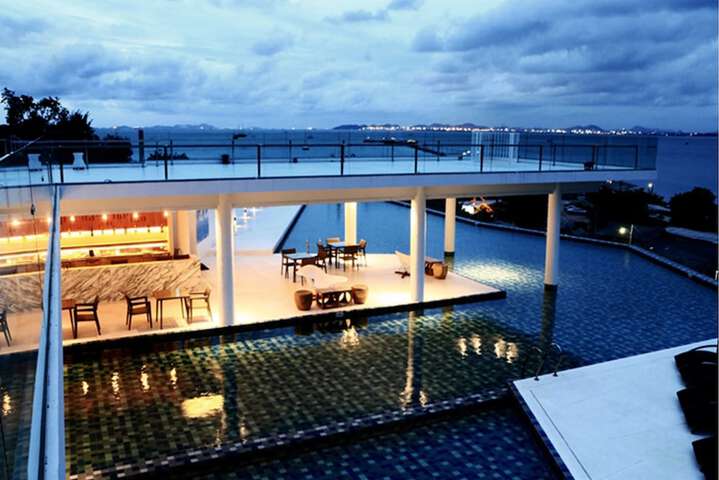 Terrace/Patio 102 of 103