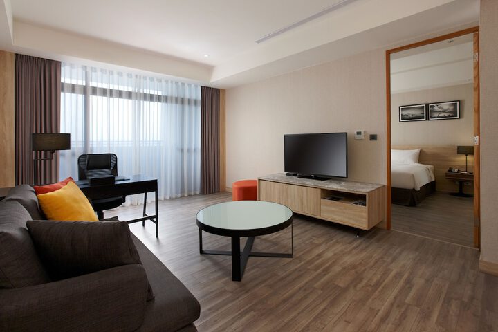 Room 10 of 63