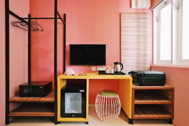 Room 20 of 65