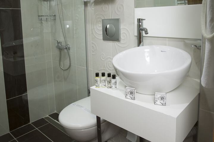 Bath Photo