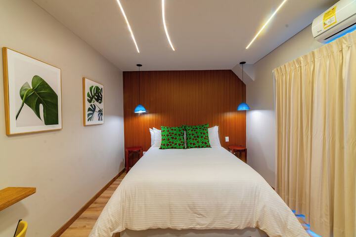 Room 5 of 116