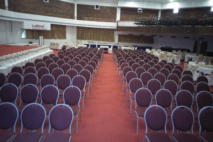 Ballroom/Hall 15 of 27