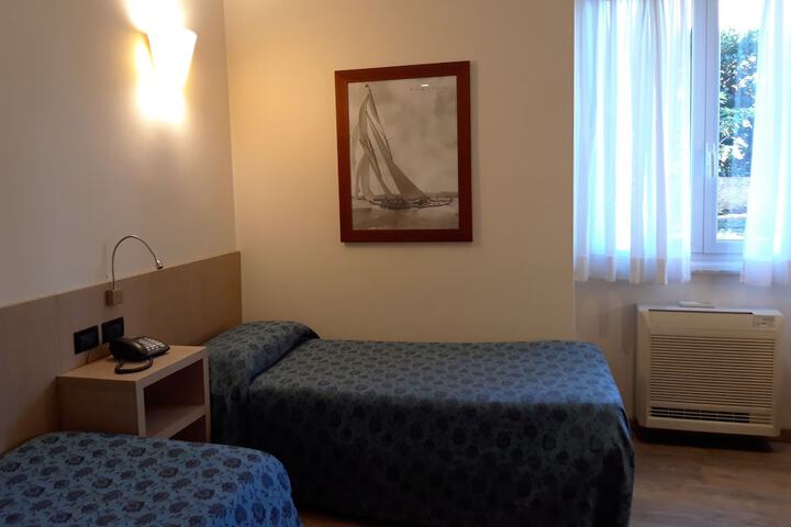 Room 18 of 78