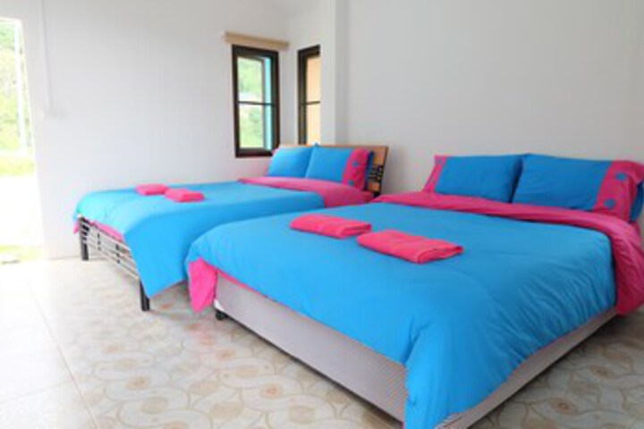 Room 8 of 22