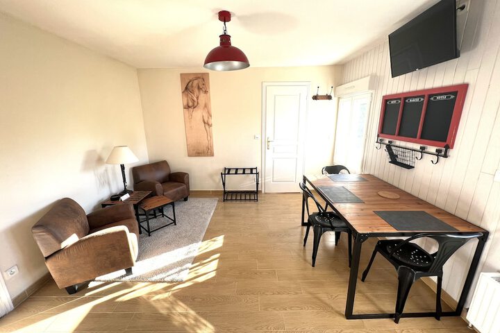 Room 45 of 116