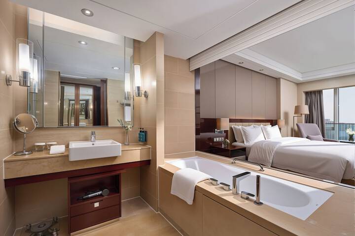 Room 25 of 55