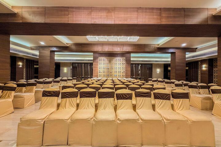 Ballroom/Hall 49 of 55