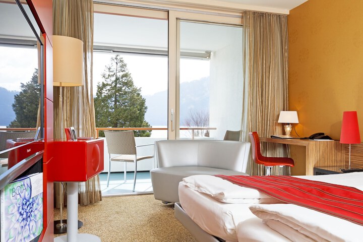 Room 3 of 30