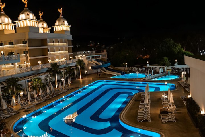 Hotel 474 of 525