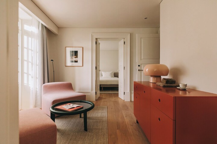 Room 54 of 186