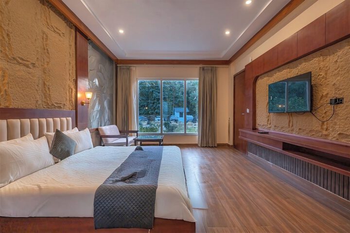 Room 13 of 45