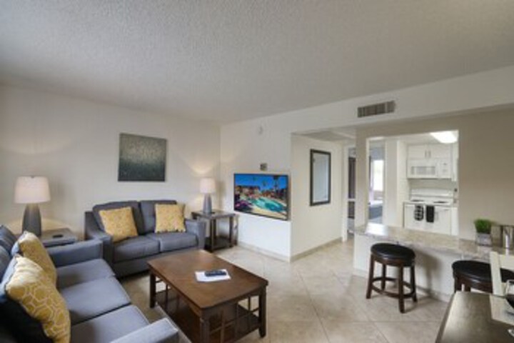 Park Suites at 120 - Free Golf in Scottsdale, AZ