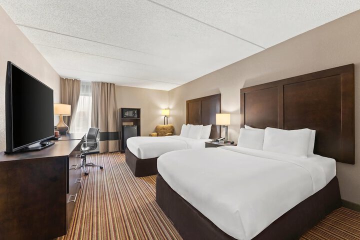 Room 4 of 47