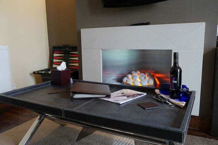 Room 44 of 95
