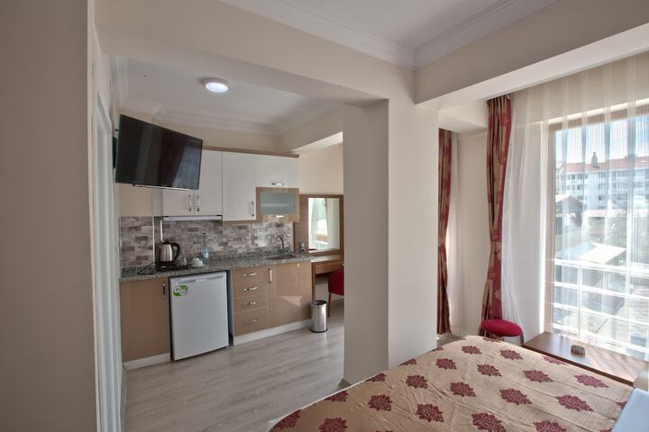 Room 5 of 20