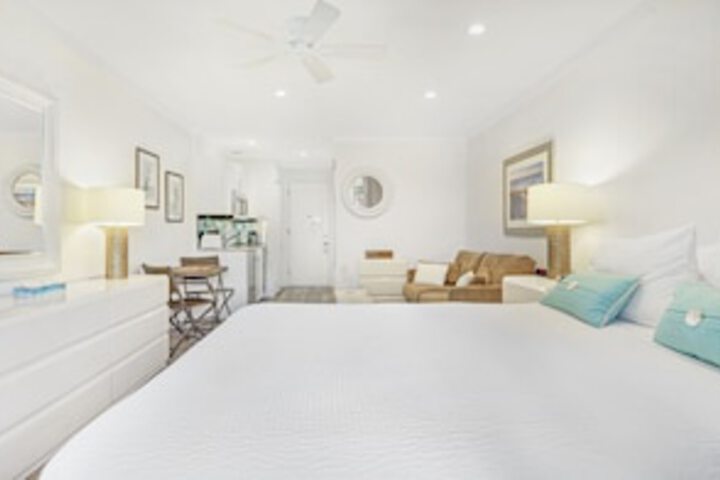 Room 100 of 549