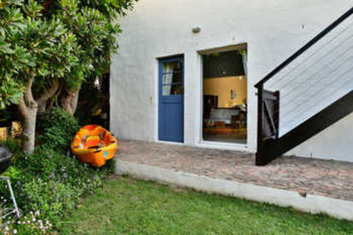 Hotel Exterior 13 of 49