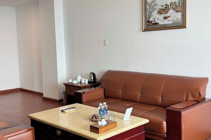 Room 10 of 41