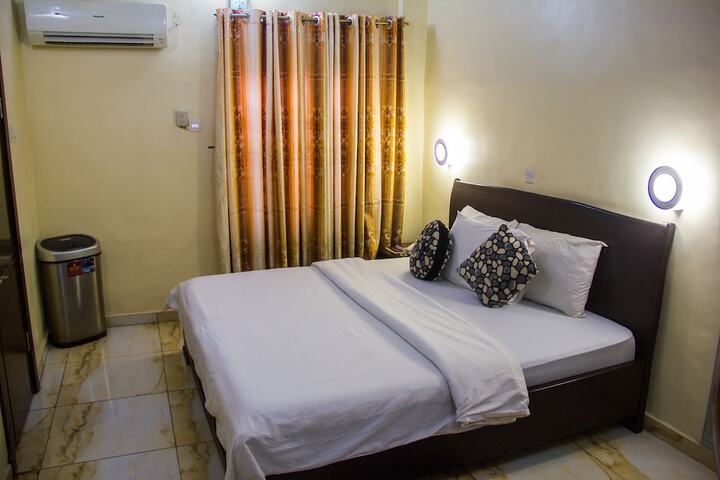 Room 20 of 58