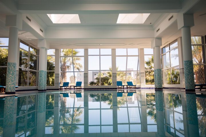 Hotel Pool