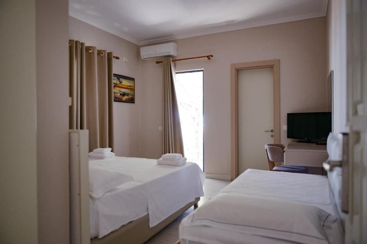 Room 8 of 51