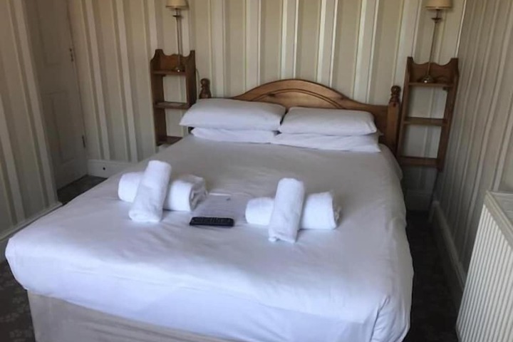 Room 8 of 47