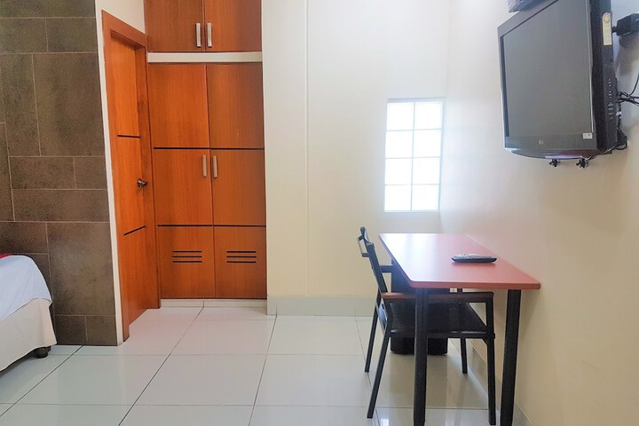 Room 8 of 74