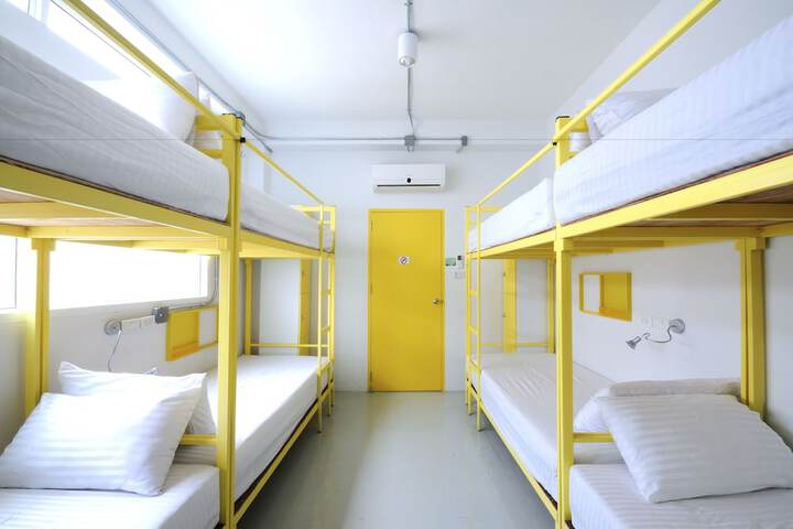 Room 9 of 48