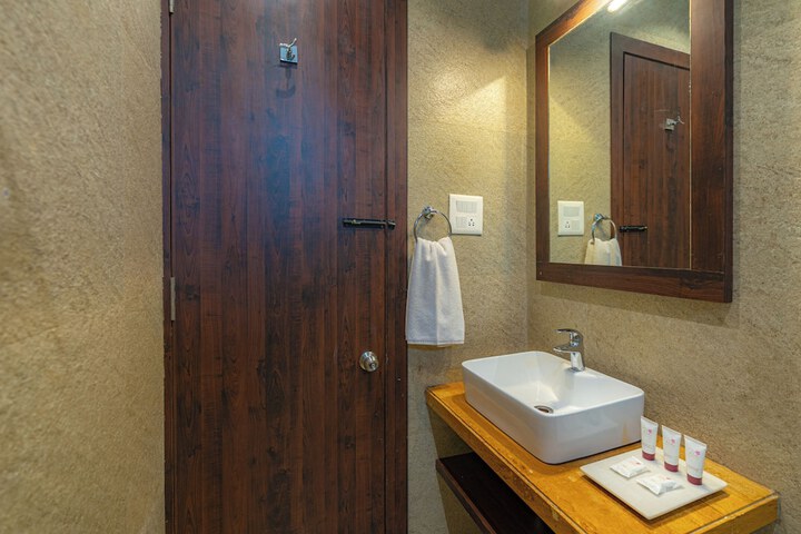 Room 21 of 26