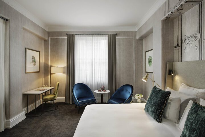 Room 25 of 108