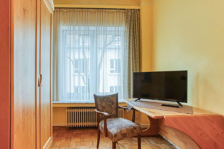 Room 20 of 34