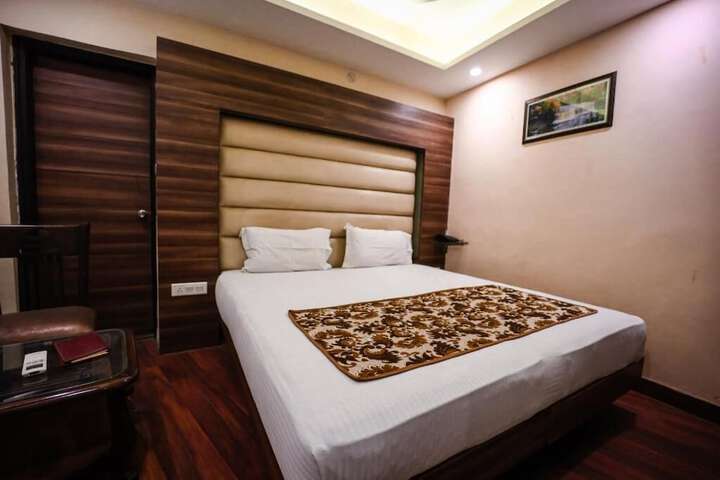 Room 3 of 14