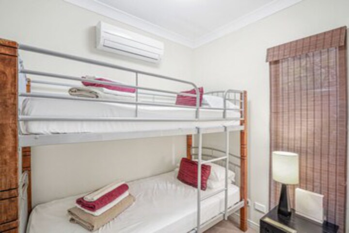 Room 16 of 78