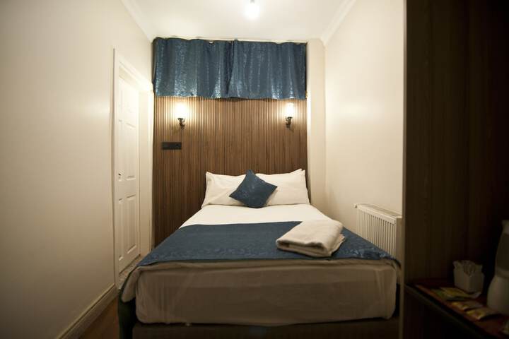 Room 21 of 54