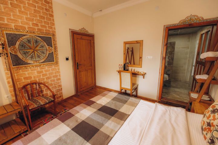 Room 18 of 39