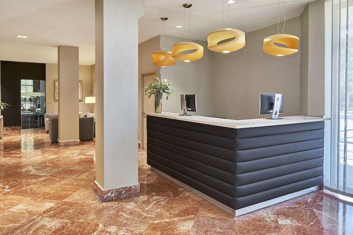 Guest Lobby