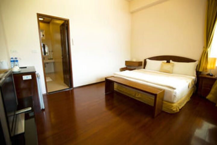 Room 25 of 32