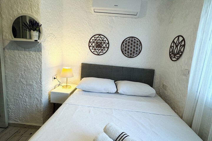 Room 40 of 45