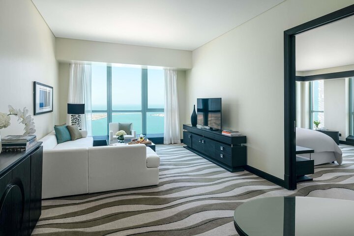 Room 45 of 168