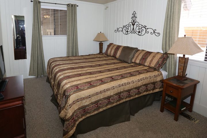 Room 27 of 400