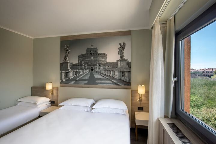 Room 37 of 70