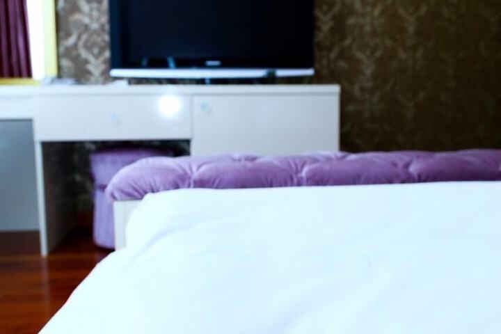 Room 15 of 38
