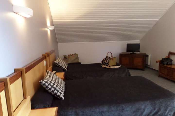 Room 11 of 44