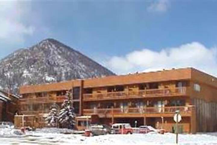 Bighorn Rentals - Frisco