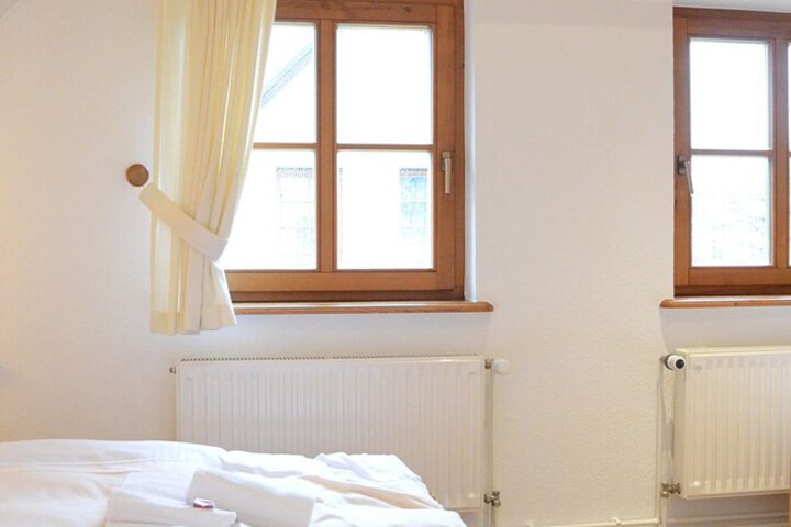 Room 10 of 39