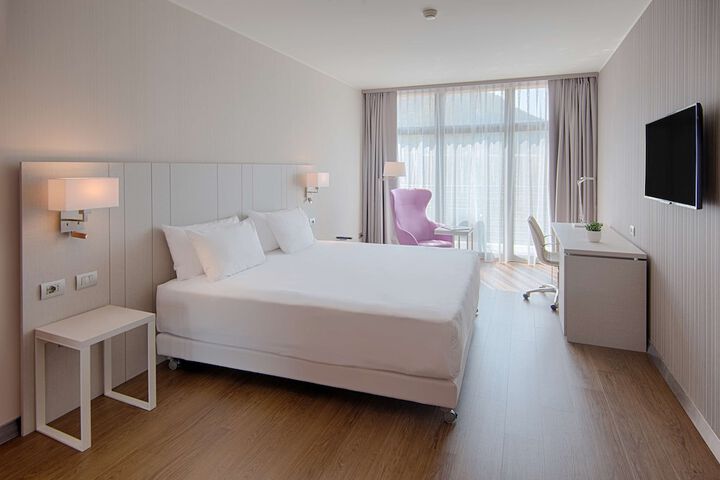 Room 36 of 105