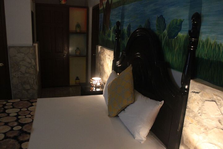 Room 7 of 52